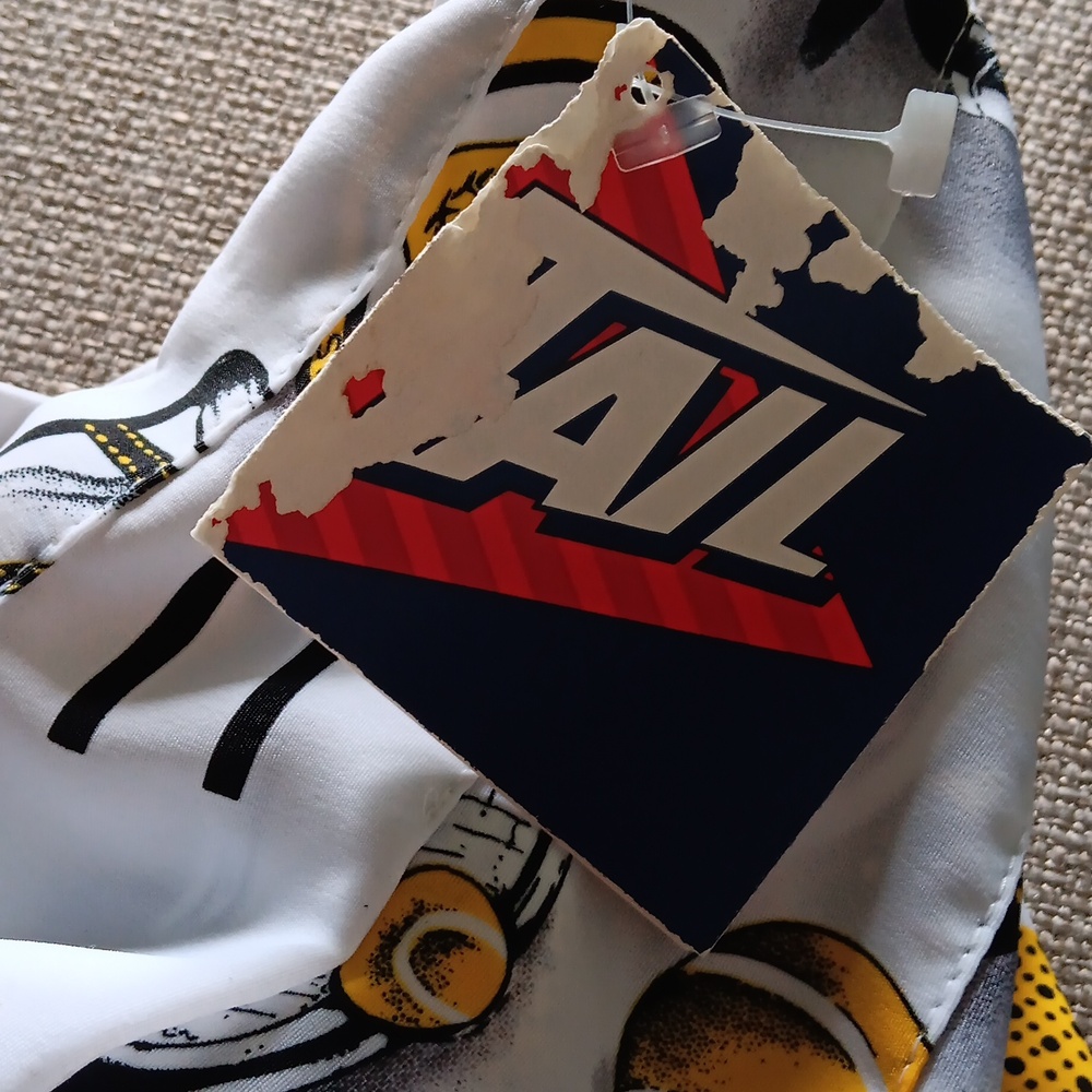 - PLEATED GRAPHIC TENNIS SKIRT NWT - Picture 8 of 9
